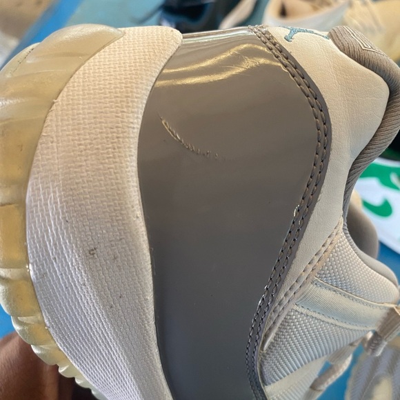 Jordan 11 RetroAthletic Shoes in Gray and White has scratches will negotiate - Picture 5 of 7